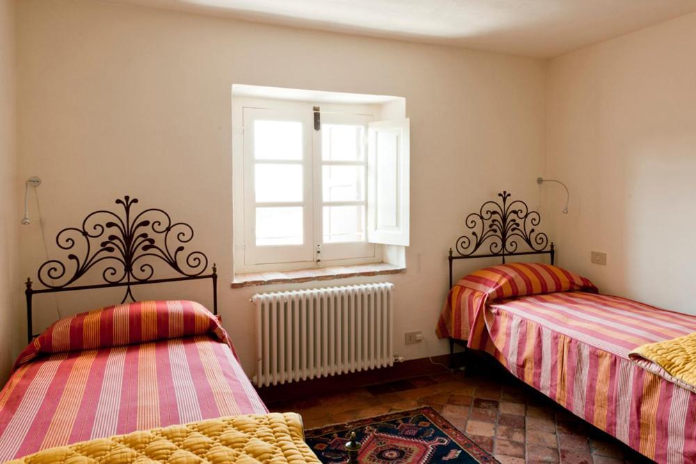Castello Di Rocca Grimalda Guest House Exterior foto